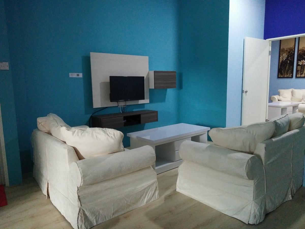 Xenia Homestay Kuching Zewnętrze zdjęcie