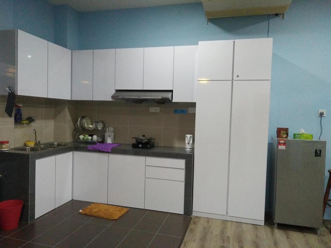 Xenia Homestay Kuching Zewnętrze zdjęcie